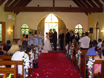 Marry Me Marilyn married Scott & Leah Coolibah Downs Chapel Nerang Gold Coast in a tradtional wedding